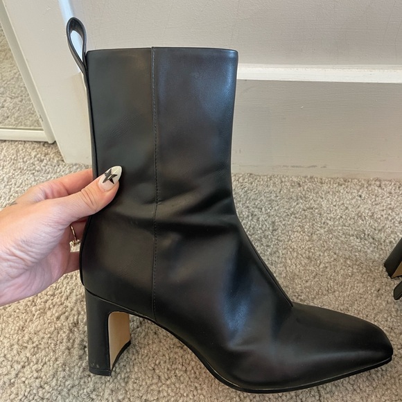 Trendy + classic black booties - Picture 3 of 4